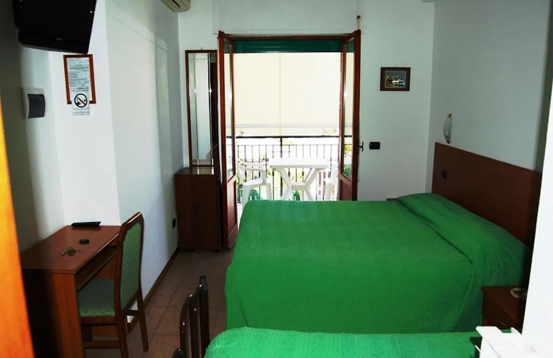 Hotel Ferrara-1